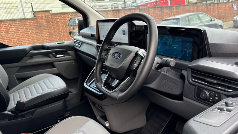 Ford Tourneo Custom 340 L1 Electric Rwd 160kW 65kWh H1 Titanium X 8 seater Auto